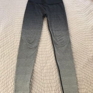 Brooks leggings